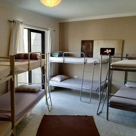 Riveldel بيت شباب