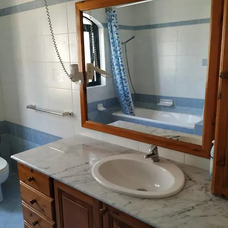 بيت شباب Riveldel Is-Swieqi